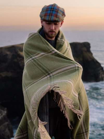 Merino Wool & Cashmere Throws