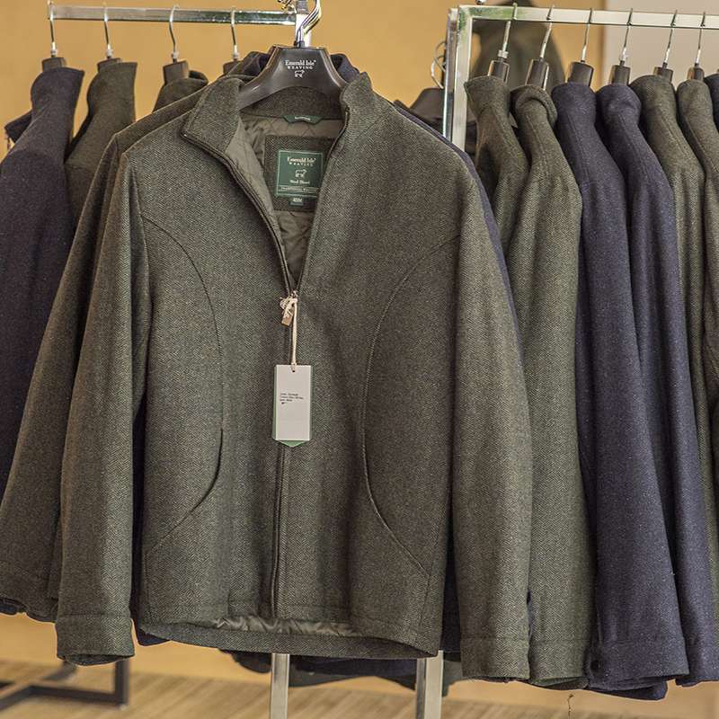 Irish tweed jackets and bodywarmers – best corporate gift ideas for men.