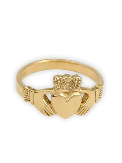 0K gold men’s Claddagh ring featuring the traditional hands, heart, and crown.